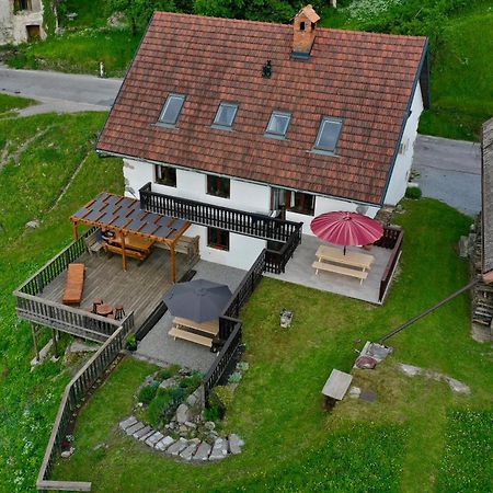 Hisa Brdo Guesthouse تولمين المظهر الخارجي الصورة