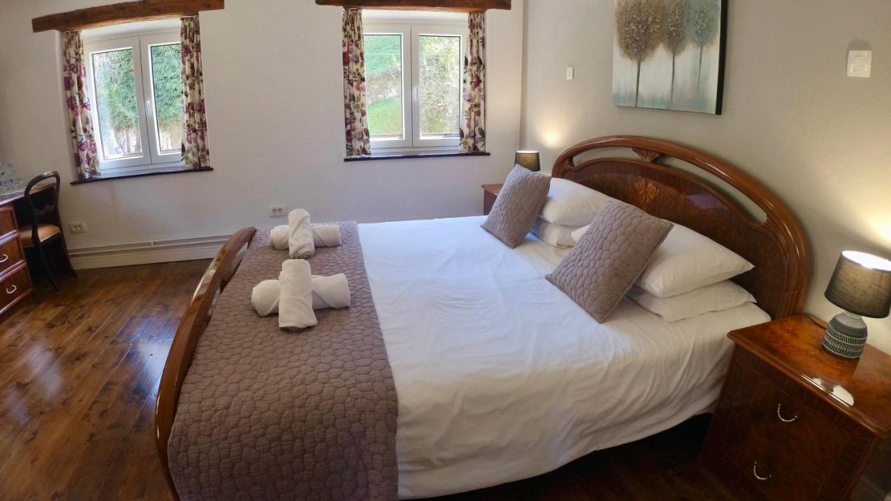 Hisa Brdo Guesthouse تولمين المظهر الخارجي الصورة